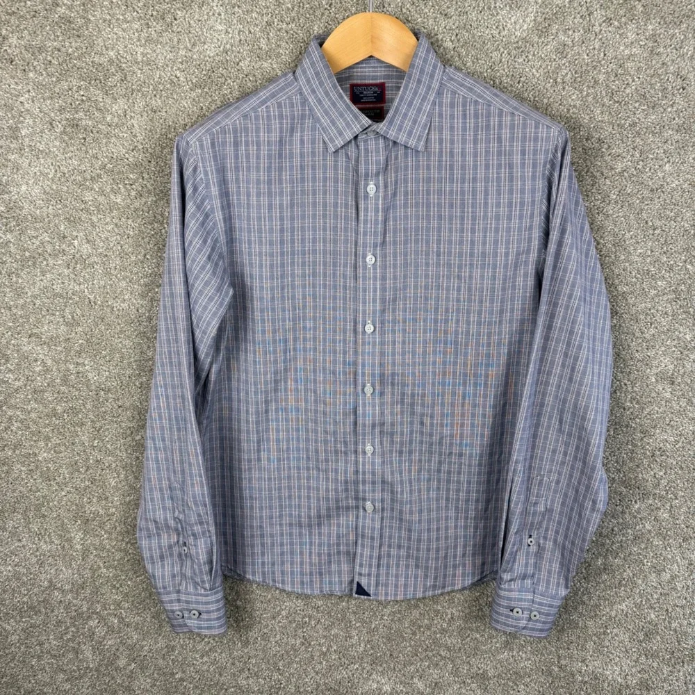 UNTUCKit graystone button